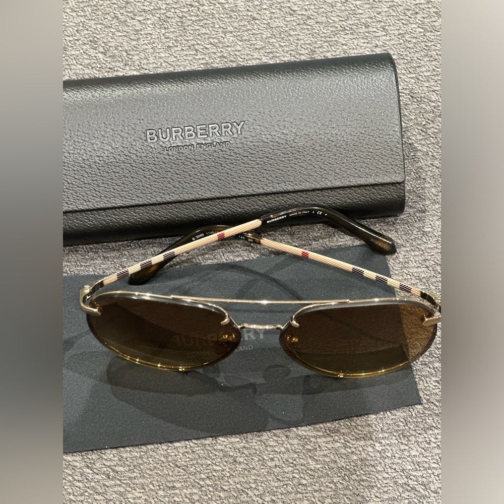 Burberry sunglasses
